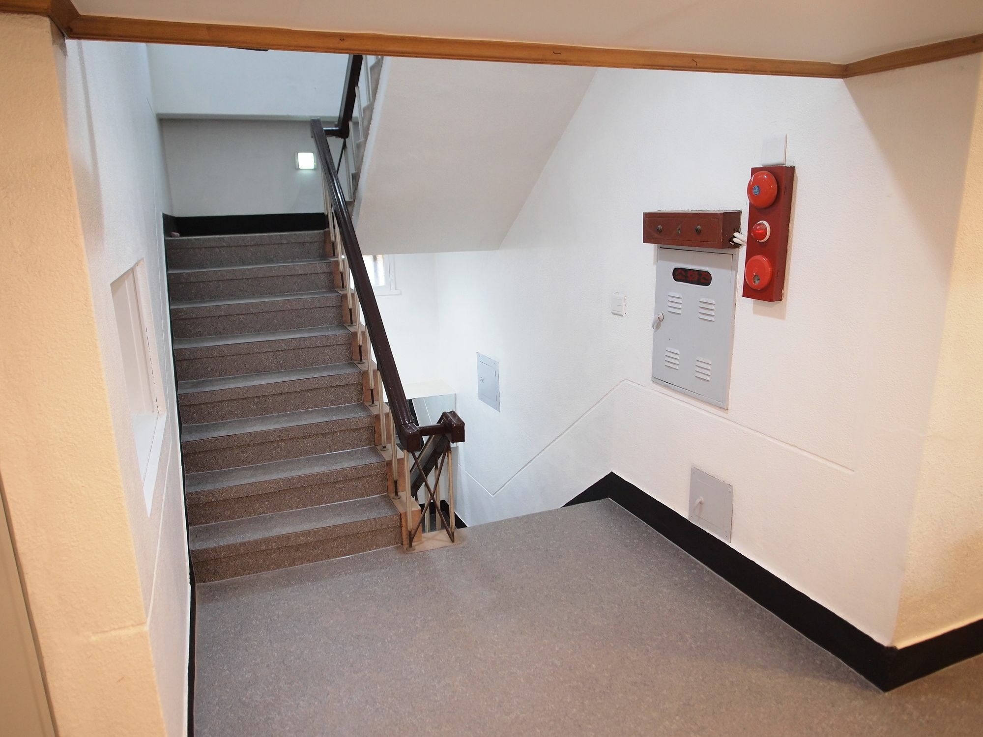 Hostel Gaon Sinchon Seoul Exterior photo