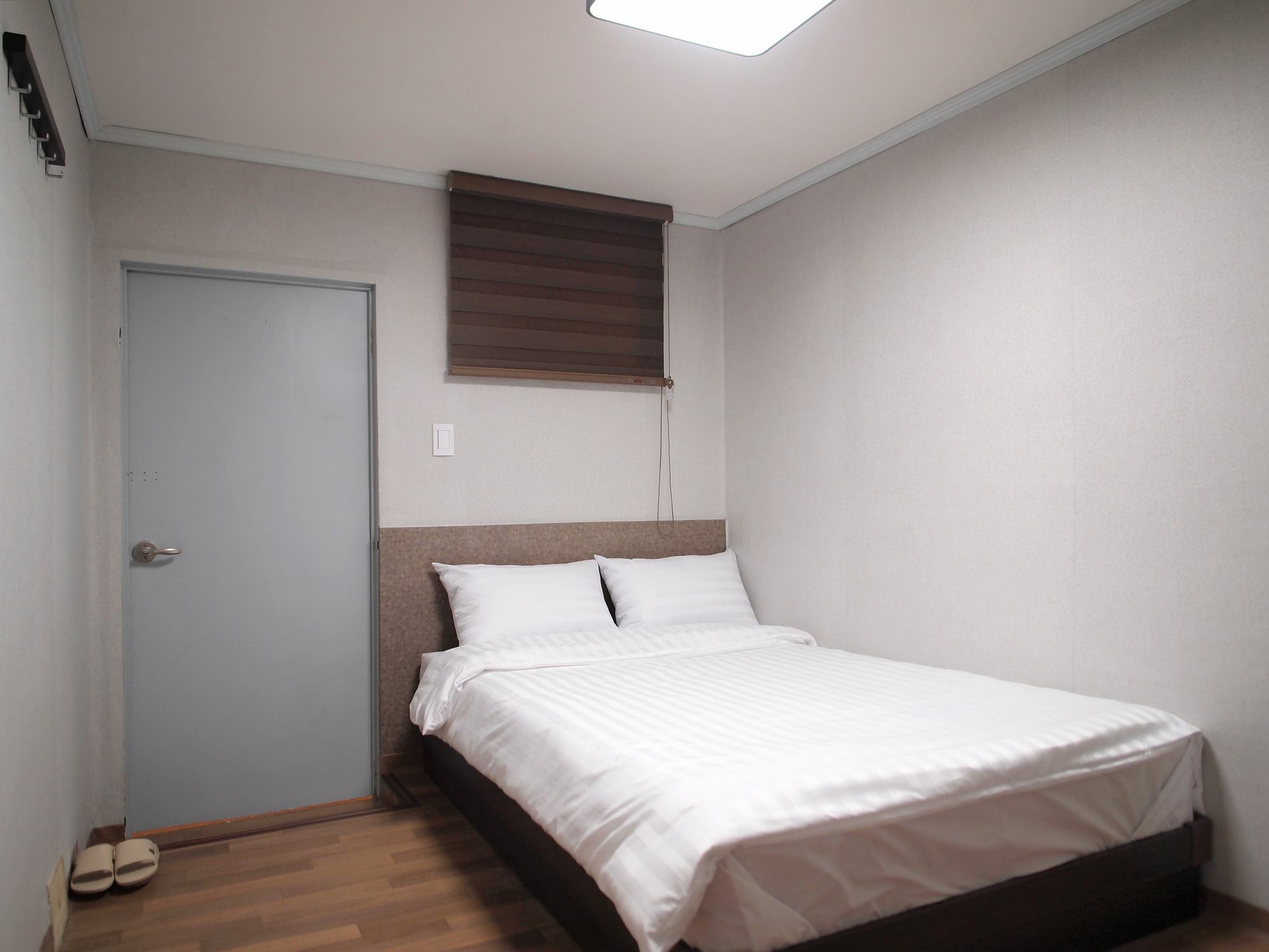 Hostel Gaon Sinchon Seoul Exterior photo
